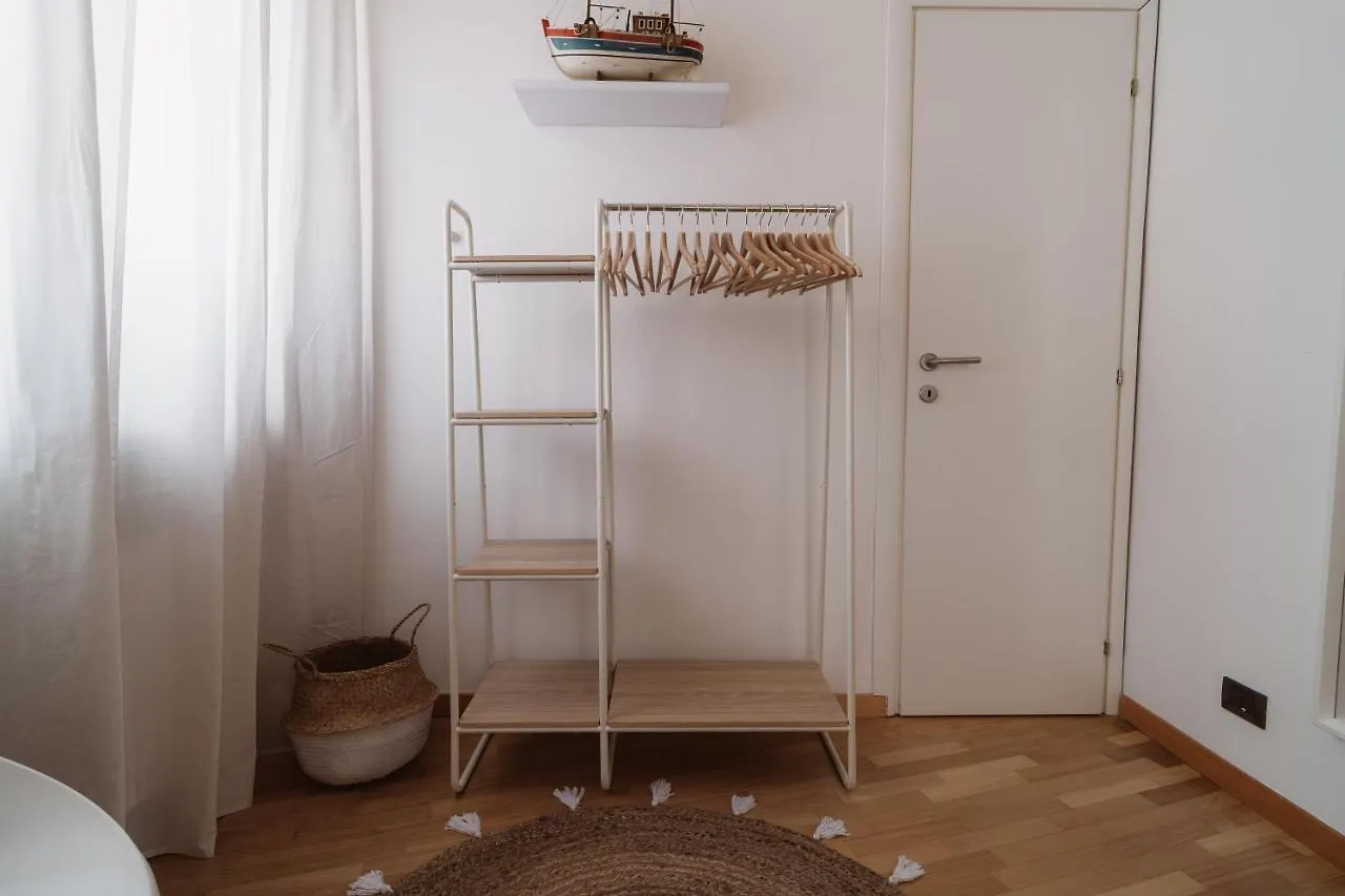 アパート Tra I Tetti Di Campetto, Attico Con Terrazzo E Ascensore E Parcheggio Gratuito ジェノヴァ